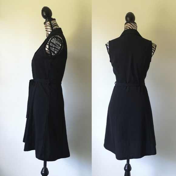SOLD! Vintage button front belted midi dress - Picture 2 of 7